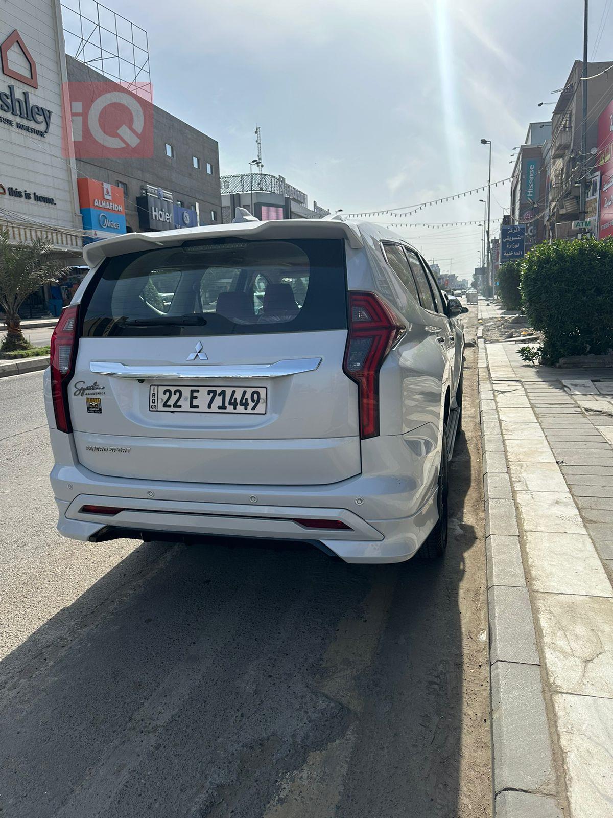 ميتسوبيشي باجيرو سبورت